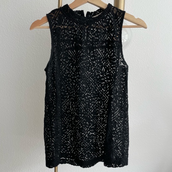 💕LOFT Lace Tank Bundle 💕 - Picture 2 of 7